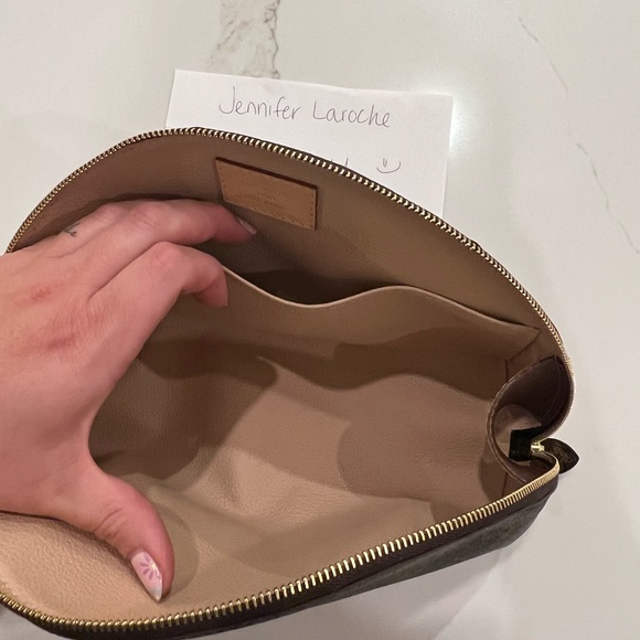 Louis Vuitton Monogram Demi Ronde GM Cosmetic Pouch - Picture 10 of 11